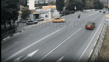 Motorcycle Driver Meets A Bad Driver In Traffic!