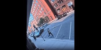 Dude Tries To Escape From Gunman In Chicago!