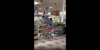 Grocery Store Employee Throws Hands With A Customer That Caught A Attitude With Him On The Job!