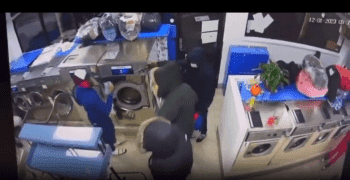 Man Gets Slumped In The Laundromat In Brooklyn New York During Robbery!