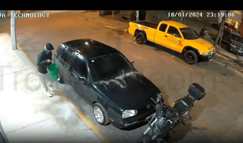 Dude Made A Big Mistake After He Tried To Put Light A Car On Fire!