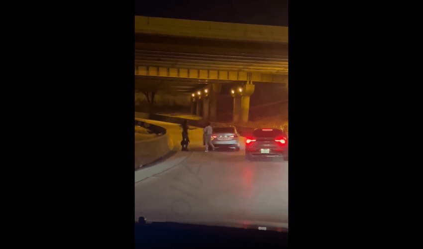 Chicago Couple Gets Caught Going Thru A Toxic Break Up On The Highway At 4am!