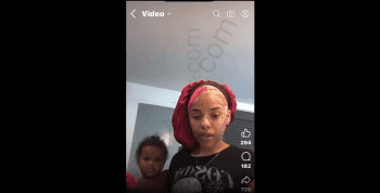 Girl Was Going Off On Somebody Instagram Live And Her Baby Ended Up Hitting Her Vape!
