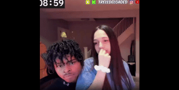 Black Girl Pulled Up After She Caught Her Boyfriend Cheating On Her With A White Girl On Live Stream!