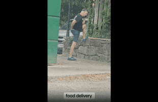 Doordasher Caught Going In Deep In The Cut While Delivery Customers Food