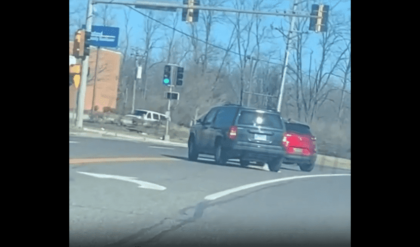 Dude Mess With The Wrong Guy In Traffic And This Happened