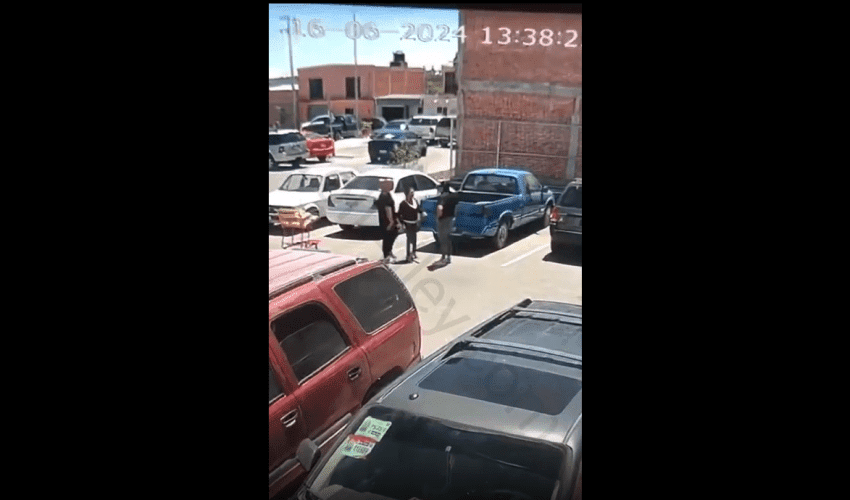 Man Tried To Protect His Girlfriend From A Guy But Failed