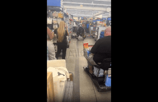 Man Grabs A Guy Hair And Wouldn’t Let Go After The Guy Allegedly Took His Phone In Walmart