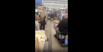 Man Grabs A Guy Hair And Wouldn’t Let Go After The Guy Allegedly Took His Phone In Walmart