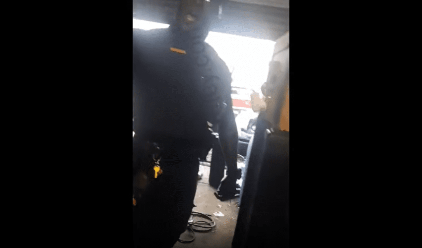 Fuccx N**gha: Mechanic Records Police Officer Talking To Him In A Disrespectful Way Like A Gangster On The Street Over His Car