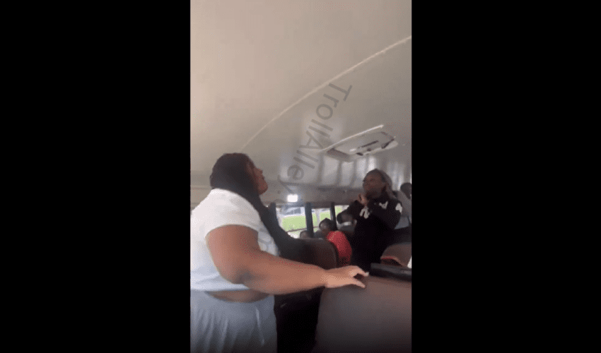 Is This Fair?? Big Girl Gets Stuck And Couldn’t Get Thru The Seats On School Bus During A Fade With A Girl