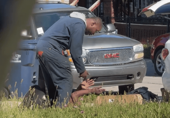 Hood Mechanic Wasn’t Playing After He Caught The Guy That Was Stealing Out His Customers Cars