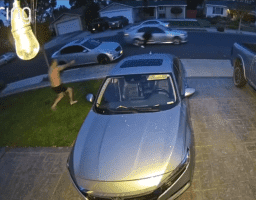 Car Owner Came Out Spraying After Car Thieves Doubled Back To Steal From His Car The Second Time After He Didn’t Lock His Car Door The First Time