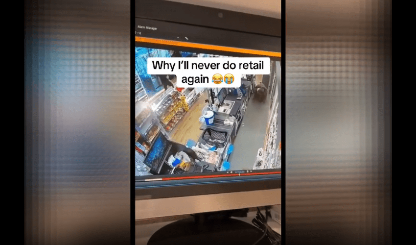 Girl Claims She’s Never Working Retail After Experiencing This