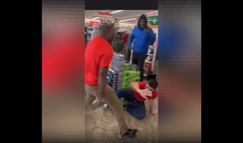 Who Won?? Old Head Puts Hands On His Coworker For Disrespecting Him On The Job