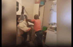 Married Couple Gets Into A Fight In Front Of Their Family And Nobody Broke It Up