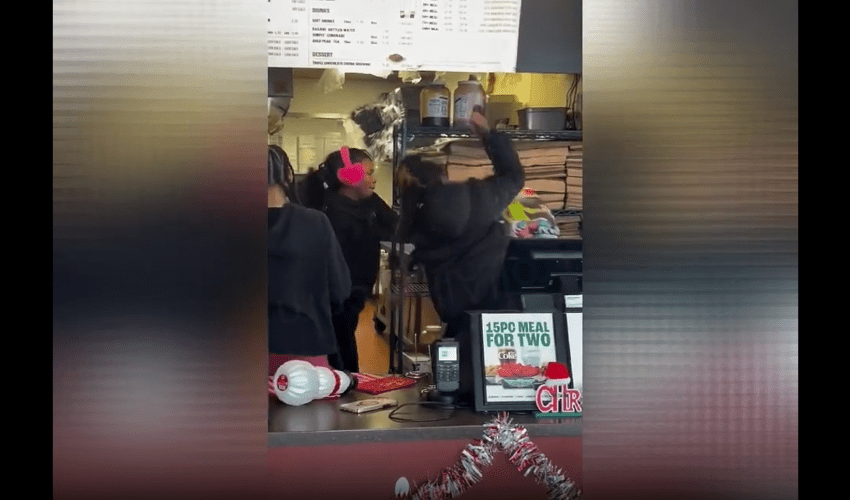 She Too Bold: Girl Pulled Up At A Girl Job And Gets Beaten By Her Wingstop Coworkers After She Said She Was Gone Shoot Her Daughter