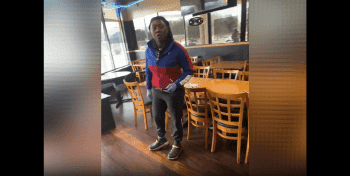 Doordash Driver Got Into A Heated Argument With A Restaurant Owner That Didn’t Want To Cancel The Order