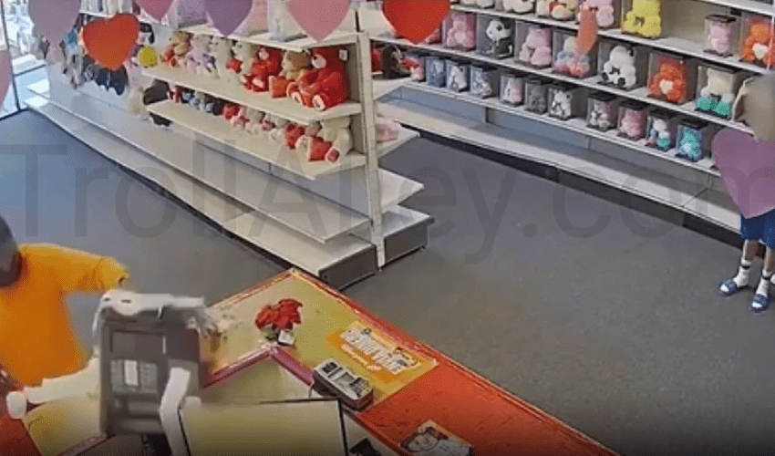 Kids Were Scared After Robber Came In Teddy Bear Store With A Gun Demanding Money!