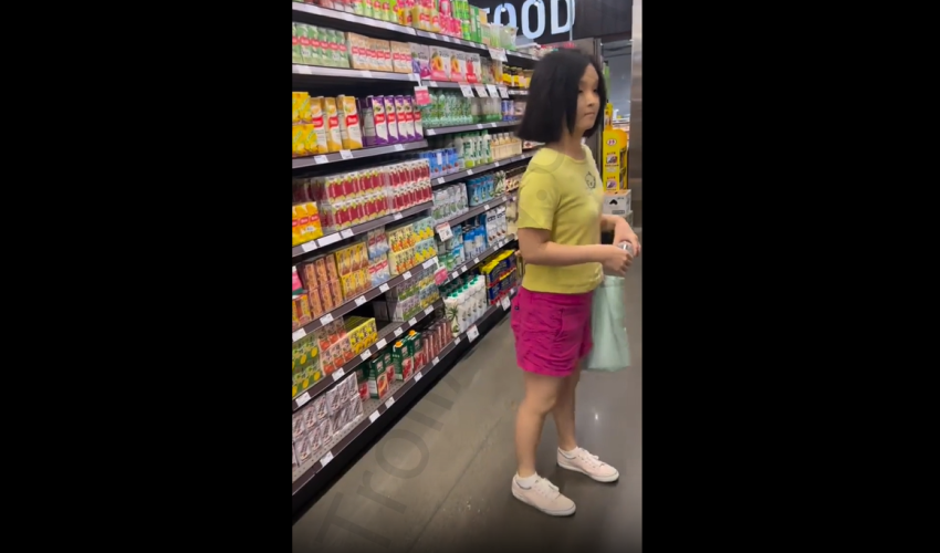 Dude Caught A Fake AI Human Robot Walking Around The Grocery Store Pretending To Shop!