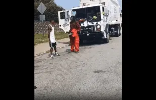 Man Confronts 50 Year Old Man That Allegedly r4pe Him When He Sleep!