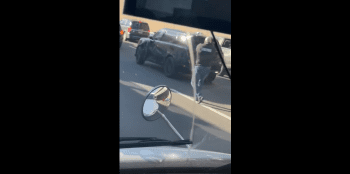 NYPD Dont Play With Suspects In Traffic!