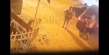 Cant Trust Anyone: Jealous Friends Takes Their Bestfriend To A Lowkey Spot Just To Snake Her!