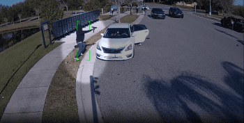 Dude Caught On Camera Airing Out Some High School Kids That Was Getting Out Of School!