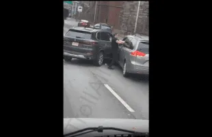 Dude Stopped Traffic Just To Get The Man That Cut Him Off In Traffic!