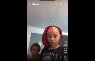 Girl Was Going Off On Somebody Instagram Live And Her Baby Ended Up Hitting Her Vape!