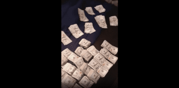 Man Goes Off And Shows Off Over 41,000 Dollars After He Got Tired Of Small Plugs Showing Off 2000 Dollars On Social Media