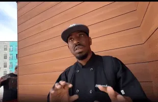 Dude Got Caught Trying To Meet Up With A 13 Year Old Girl And Gets Smacked Up