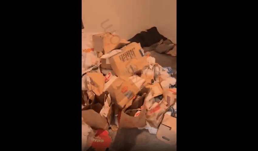 Landlord Exposes Girl Thats Always Twerking On Her Story But Living Like This In Real Life