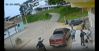 Bro Could Of Still Been Alive If He Played Dead