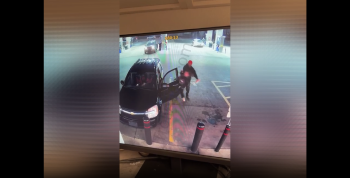 Woman Caught Red Handed Trying To Get Inside A Man Car And He Did This To Stop Her