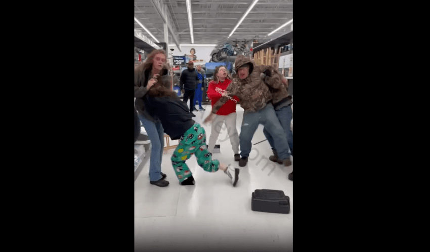 Family That Rode To Walmart Together Ends Up Getting Into A Physical Altercation!