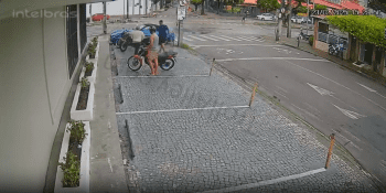 Carjacking Went Terribly Wrong After Robbers Underestimated BMW Driver