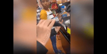 Woman Expose Store In Front Of Customers That Was In Line After They Had A Scam Skimmer On Their Credit Card Reader