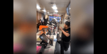 Dude Damages The Store After Employees Wouldn’t Give His Food Before Paying
