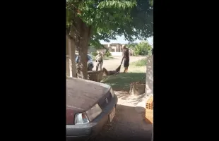 Man Gets Hit By Hot Shells By Police For Holding His Wife Hostage With A Machete