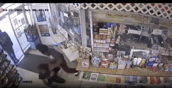 On Sight: Dude Came In The Store To Handle Business Without A Switch After He Seen His Opp Enter The Store