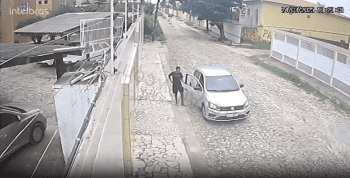 Dude Flags Down Taxi Just To Take Both Of Them Out