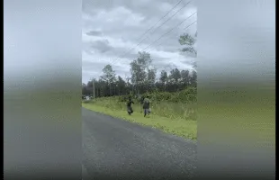 Big Dude Starts Running During A One On One Fade In His Own Small Town After He Got Handled For Being Disrespectful