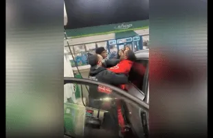 Detroit Police Beat Up A Man After He Kept Telling Them That His Father Was A Detroit Police Detective