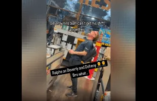 Dude Rages In Ralphs And Says Technology Had A Grip On His Private