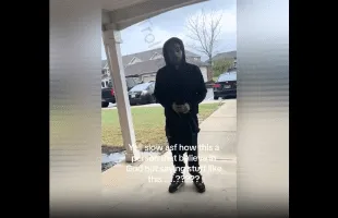 Dude Confronts His Babymother After She Put Him On Child Support And This To Say