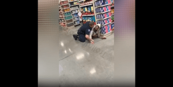 Police Was Irritated By This Guy Resisting Arrest And Started Putting Hands On Him