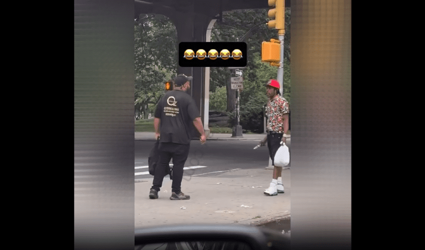 Jamaican Man Makes Fun Of A American Man That Couldn’t Touch Him With A Knife