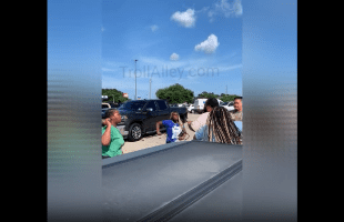 Dude Gets Jumped By A Group Of Women For Being A Creep