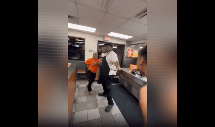 Girl Pulled Up And Tore The Place Down After A Girl Kept Talking Crazy About Her On Social Media